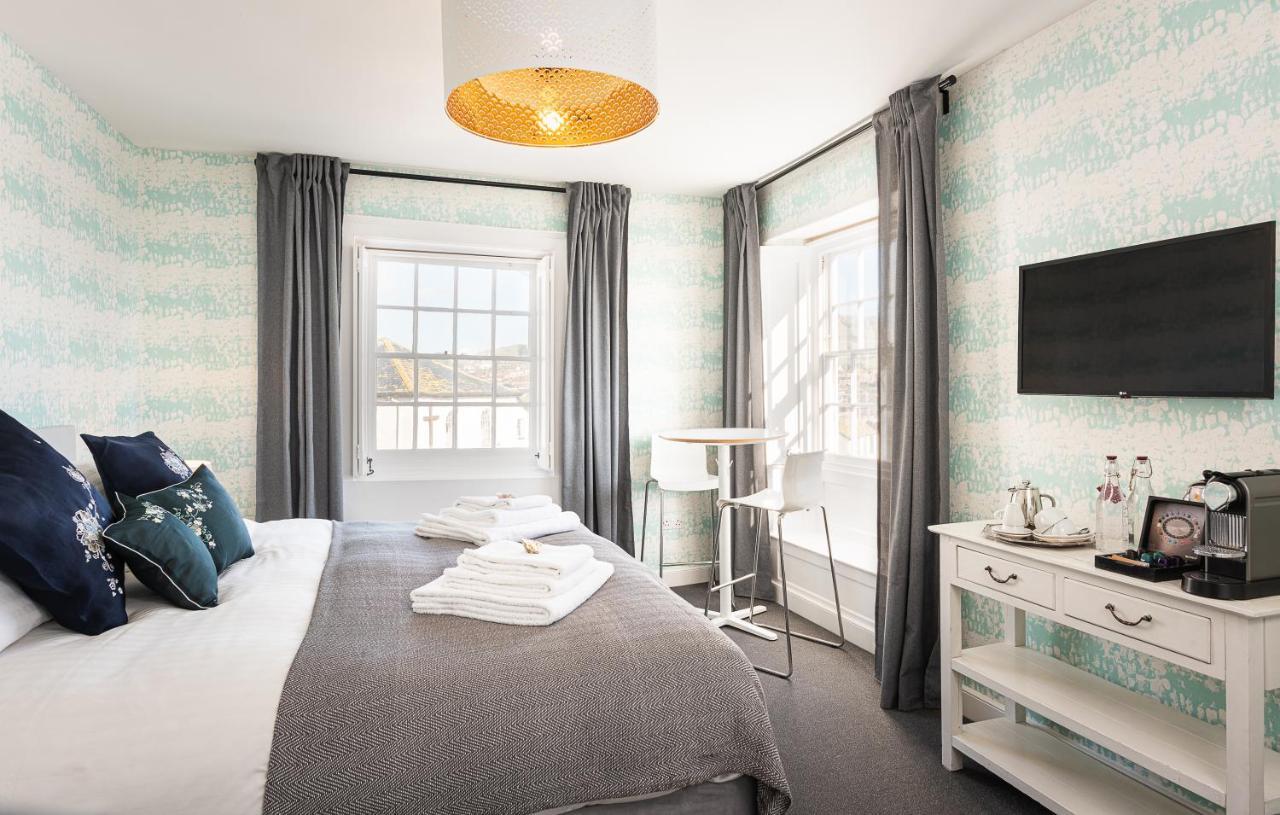 Lyme 1 Hotel Lyme Regis Oda fotoğraf